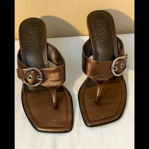 Ladies thong sandals